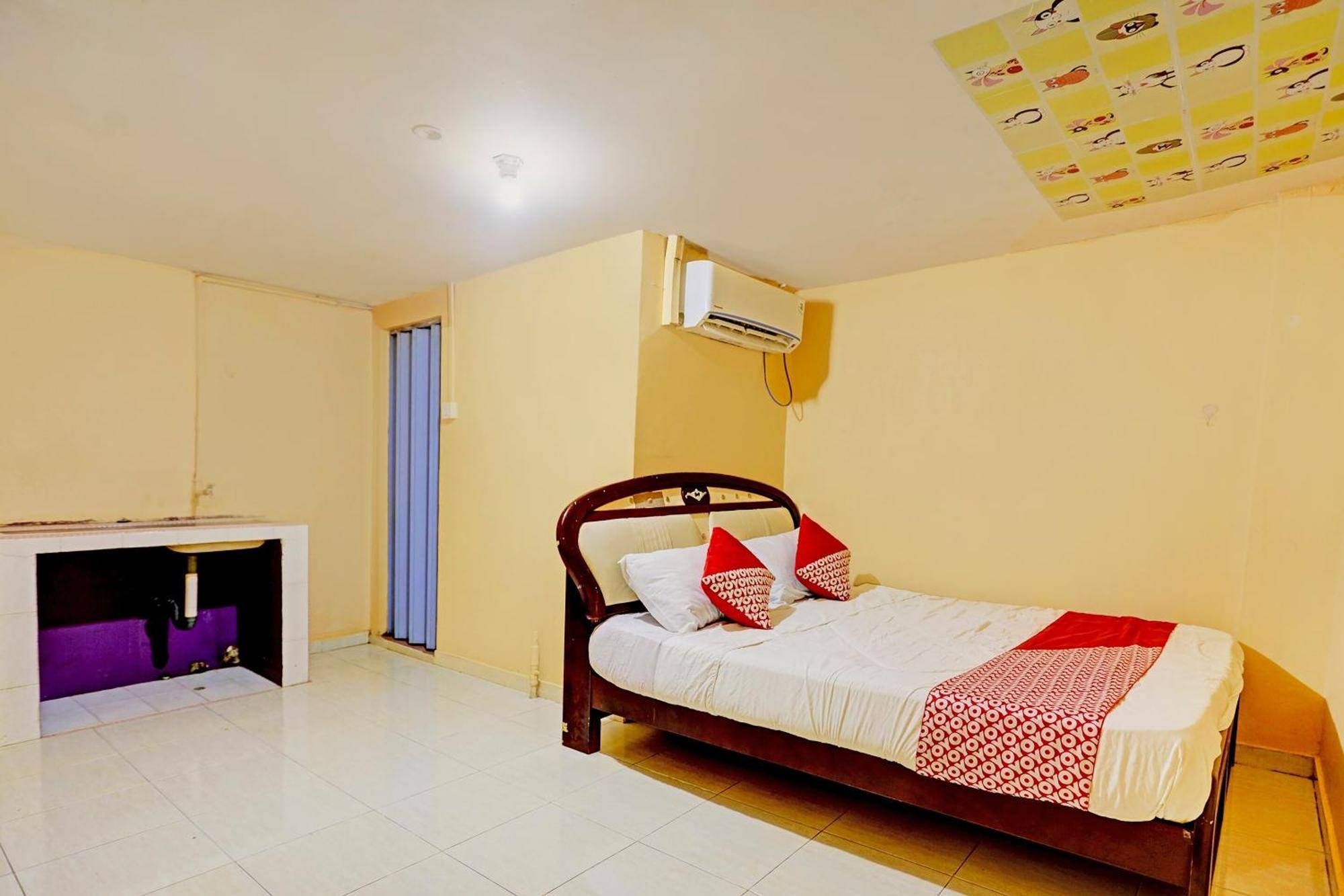 Oyo 92334 Abi Manyu Syariah Hotel Nagoya Bagian luar foto